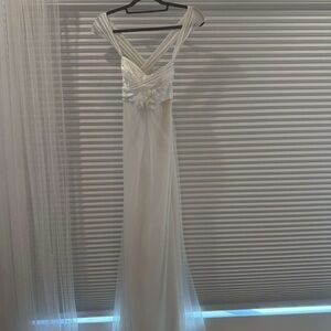 Vera Wang Wedding Dress size 2